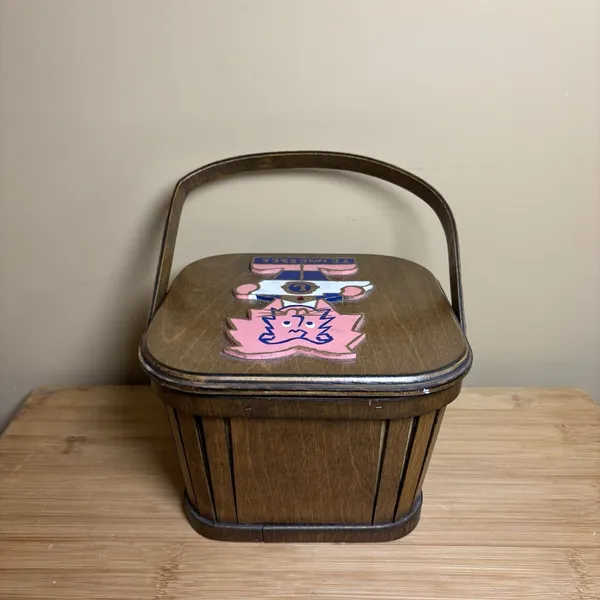 Caro-Nan Hand Painted Wooden Basket Purse‎ Tennessee Lions Club Logo Vintage - Image 5