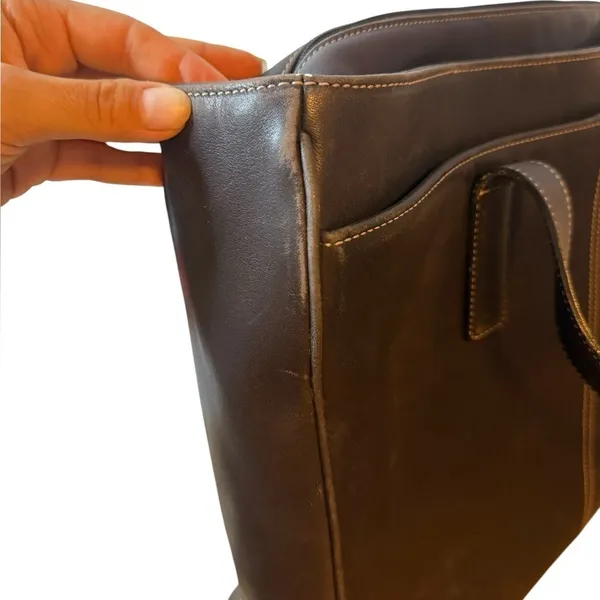 Coach Vintage Hampton Chocolate Brown Leather Laptop Shoulder Bag - Image 3