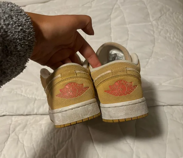 Nike Air Jordan 1 Low - Image 2