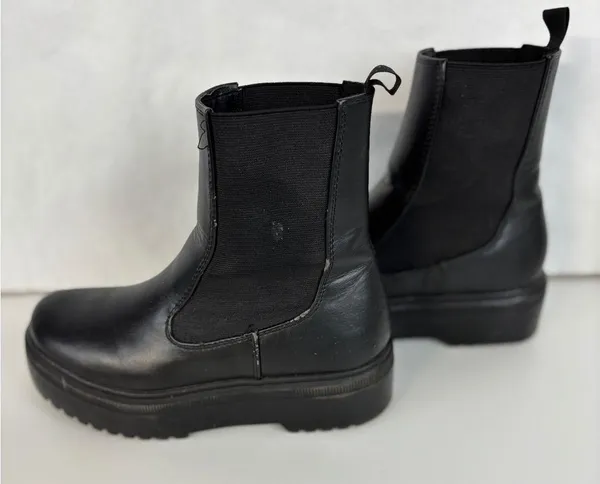 Soda Black Faux Leather Ankle Boots biker goth Size 7.5 - Image 3
