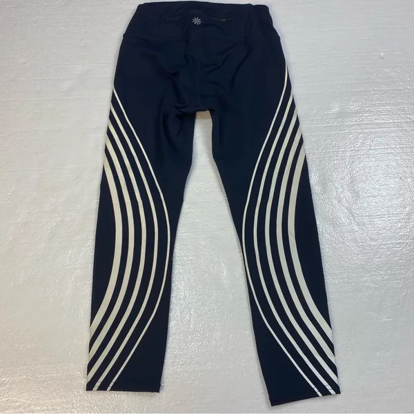 Athleta Gel‎ Sonar Navy White Striped 21" Capri Leggings Size XXS - Image 4