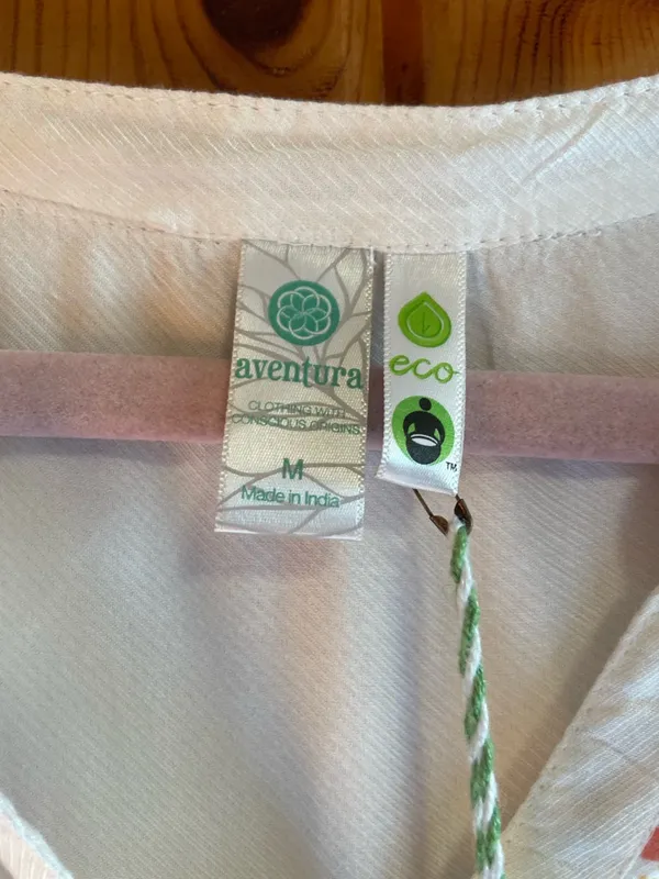Aventura balloon sleeve Tencel top NWT - Image 5