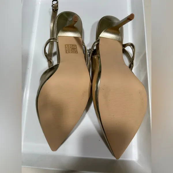 NEW Gold Ankle Strap Closed Pointed Toe Pumps Slingback Heel Comfortable 8 - Image 6