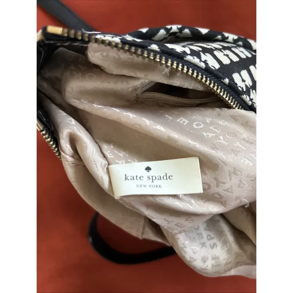 Kate Spade New York Victoria Classic Pink Stripe Crossbody Bag - Image 4