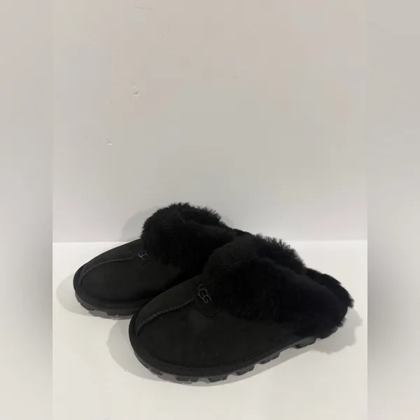 UGG Coquette Slippers Women’s 6 Black Shearling Lined Indoor Outdoor - Image 4