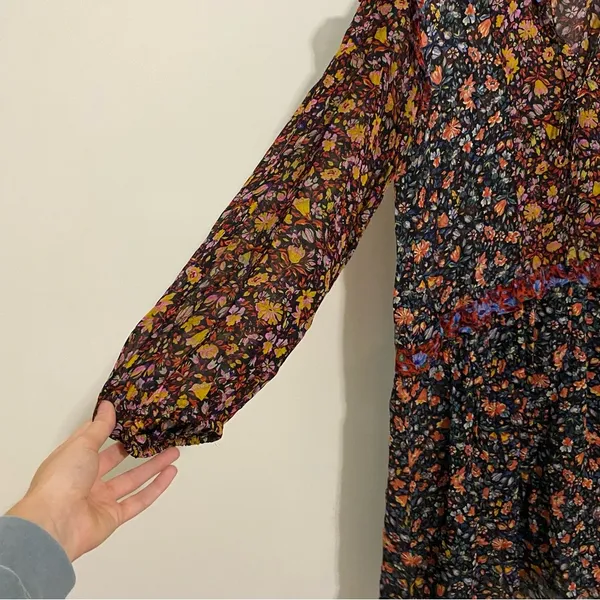 Anthropologie Sheer Floral Flowy Dress size Medium - Image 4