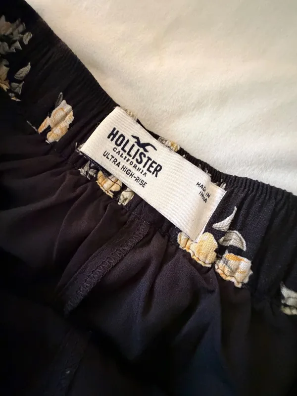 Black Floral Wrap Mini Skirt - Image 5