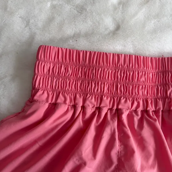 Nike Dri-Fit Ultra High-Waisted 3” Shorts Pink Size Small - Image 4