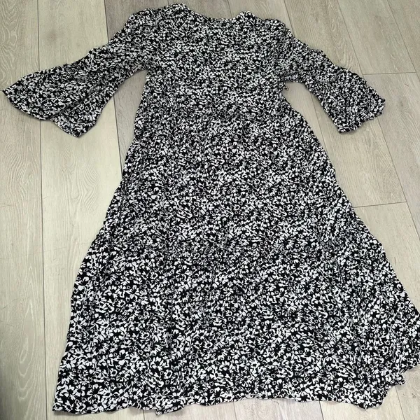 Zara white black midi ruffle floral dresss size medium boho‎ relaxed fit flowy - Image 6
