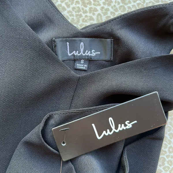 NWT Lulu’s Open Back Top - Image 6