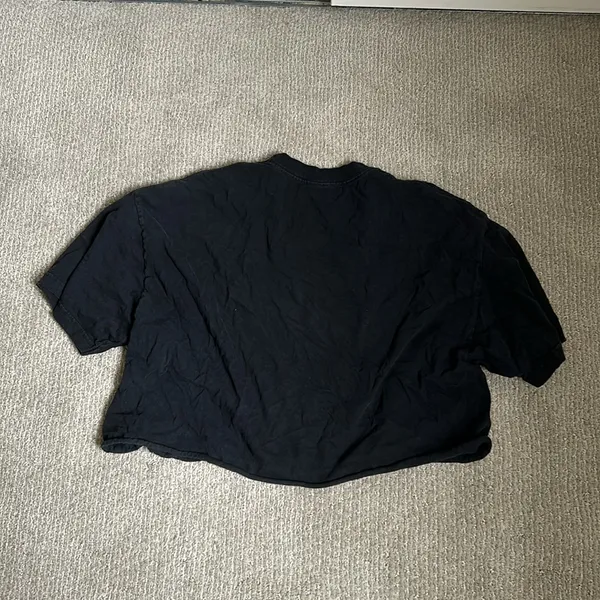 Brandy Melville electric motors cropped tshirt - Image 4