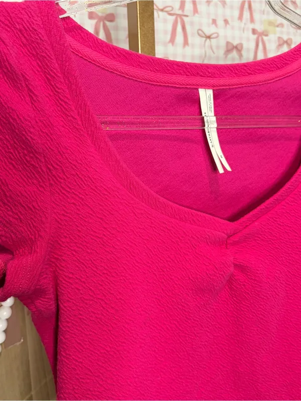 Anthropologie Hot Pink Ruched Scoop Neck Baby Tee Women’s Small BarbieCore Small - Image 2