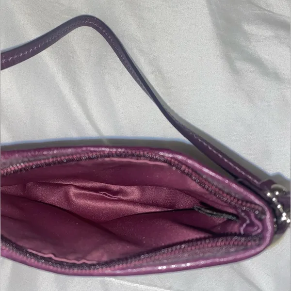 Coach Vintage  Wristlet - Image 4