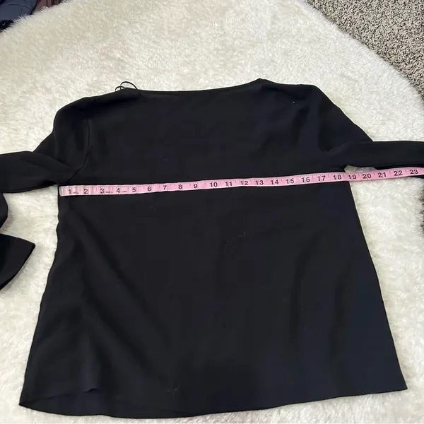 Zara trafaluc women’s medium black blouse - Image 5