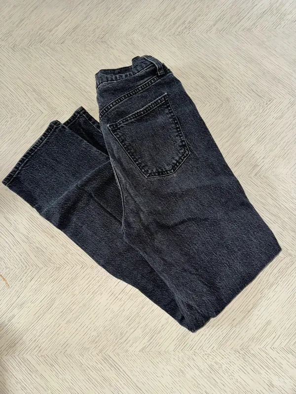 Universal Thread Jeans - Image 2
