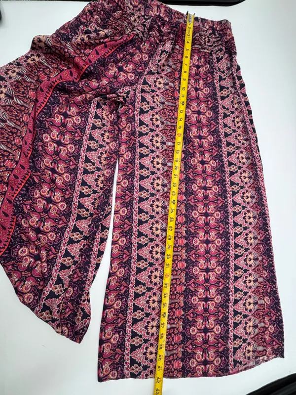 Anthropologie Aria Pleated Lounge Pants - Image 8