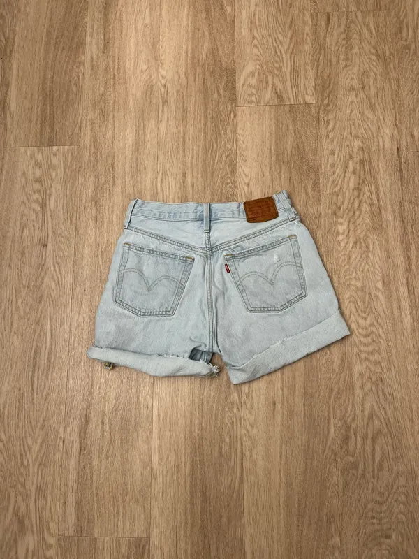levi’s jean shorts - Image 2