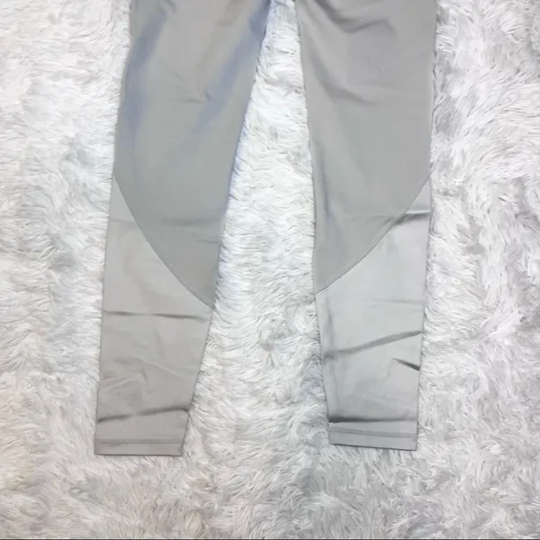 IRIS & INK // REVOLVE High Rise Leggings XS Lunar Rock Grey Athletic NWT - Image 10