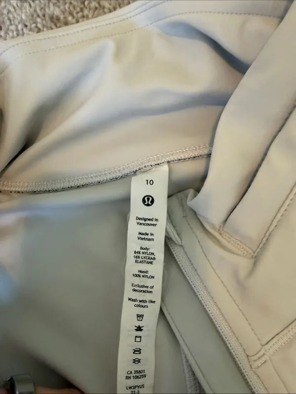 Lululemon Zip Up Jacket - Image 2