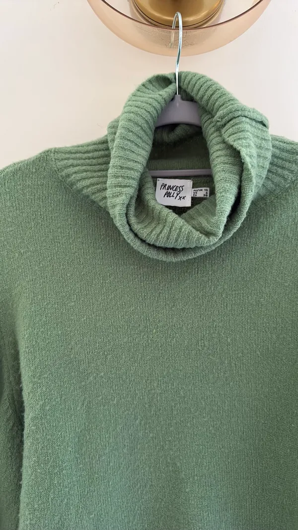 Princess Polly Green Turtleneck Sweater Cropped - Image 5