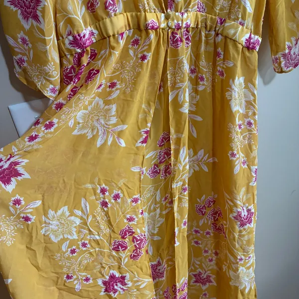 Vince Camuto Floral Sheer V-Neck Midi Dress Medium Yellow Women Flutter Sleeve - Image 4