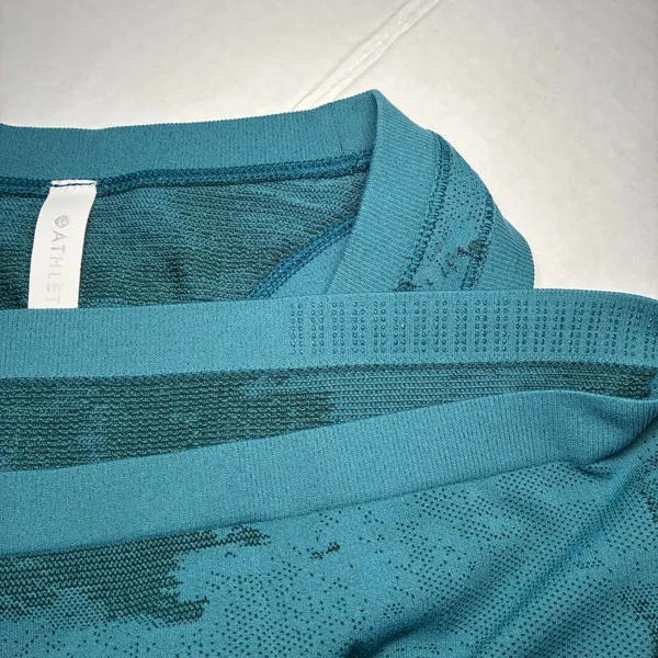 Athleta Momentum Camo Racerback Tank Top Seamless Dark Surf Teal - Image 6