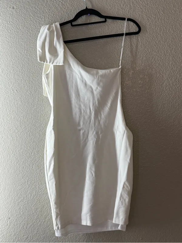 Lulus White One Shoulder Bow Bodycon Mini Dress Size Medium Bridal Party - Image 10
