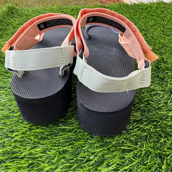Teva Multicolor Strappy Sandals Size 8 - Image 4