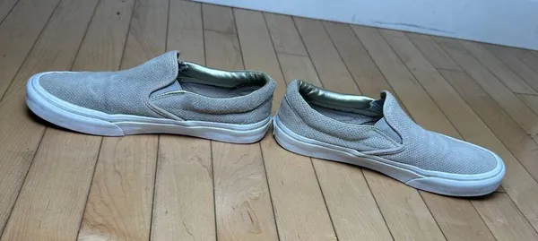 VANS Perforated Suede Classic Slip On Size 8.5 - Image 8