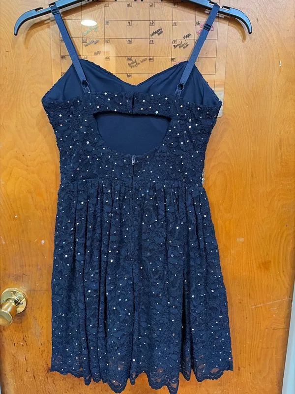 Navy blue sparkly homecoming dress - Image 5