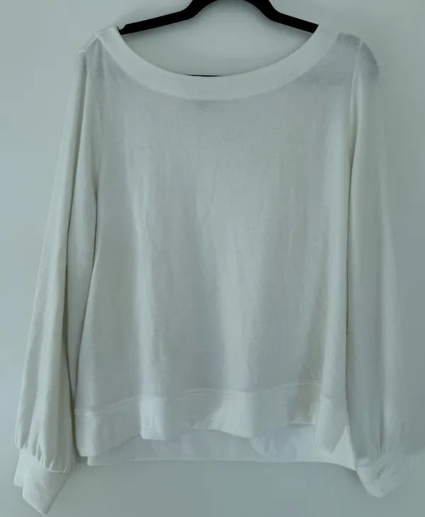 Banana Republic Cream Sweater - Image 2