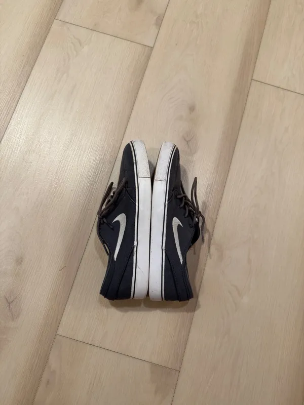 Nike Janoski Skate Shoes Men's Size 9 - Image 5