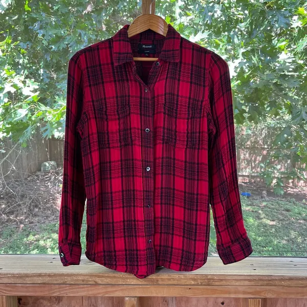Madewell Women's Classic Ex-Boyfriend Shirt Red & Black Plaid Size M - Image 4