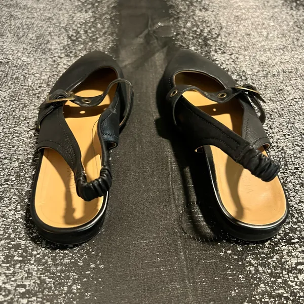 Womens sz 8.5 Vionic Elena Black Pointed Toe Slingback Mary Jane Flats - Image 5