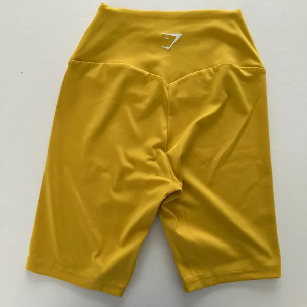 Gymshark S/S Training Cycling Shorts & Strap Feature Sports Bra Set - Image 3