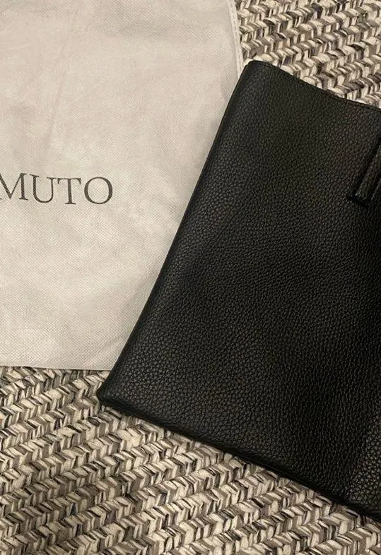 NEW Vince Camuto Luck Vegan Leather Tote Black & Gray Pebbled Bag Luxury Bag - Image 6