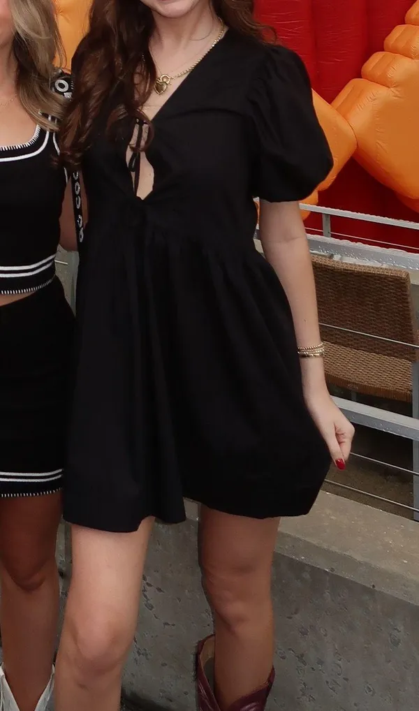 H&M Tie-Detail Puff-Sleeved Dress - Image 2