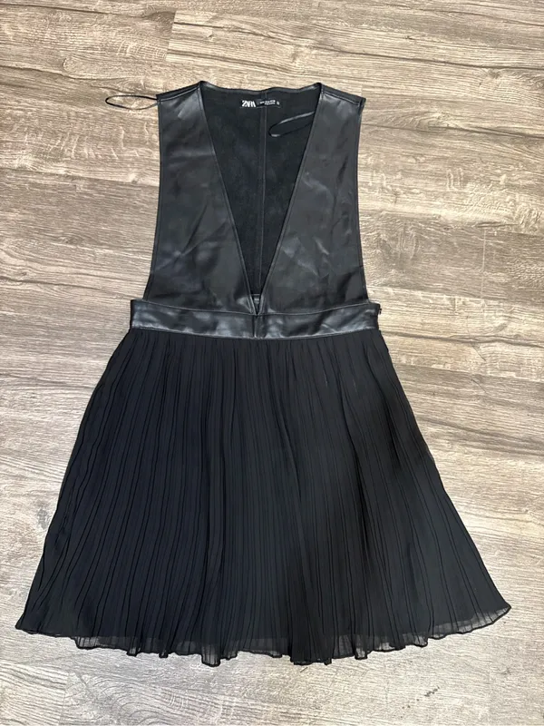 Zara Black Faux Leather Pleated Sleeveless Mini Dress Size M - Image 2