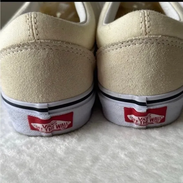 sneakers - Image 3