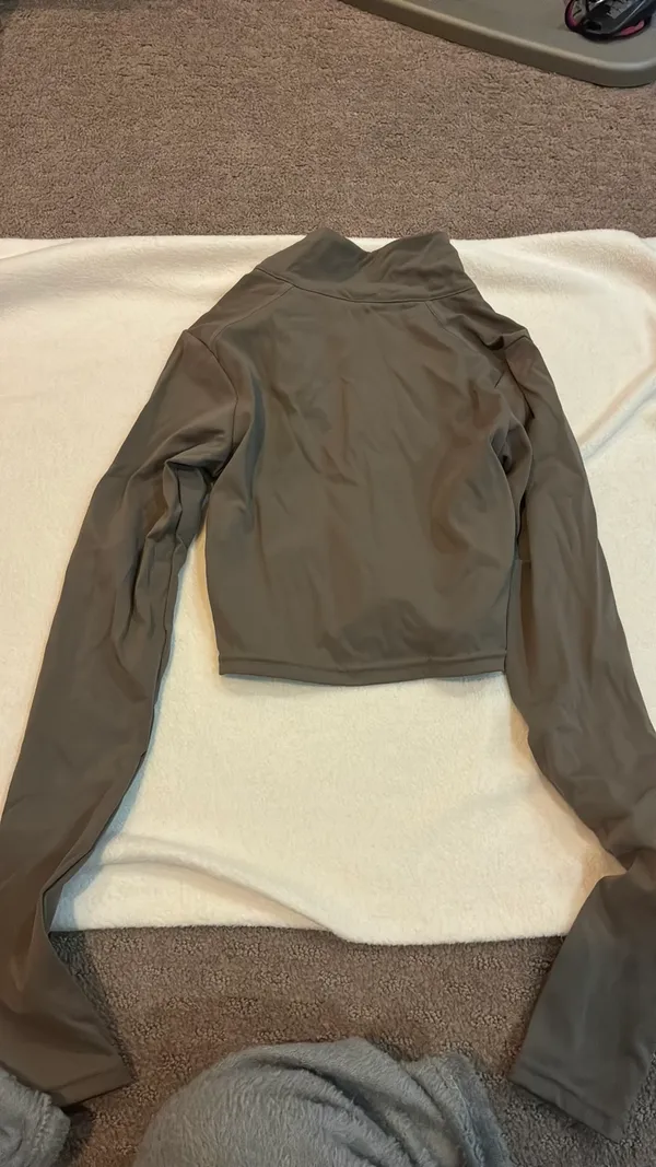 pretty little thing khaki green active quarter zip - Image 2