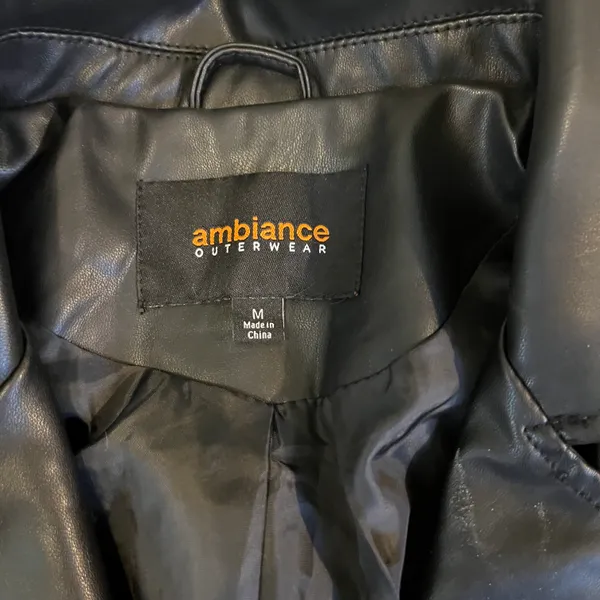 Ambiance Apparel Black Leather Jacket Size Medium - Image 2