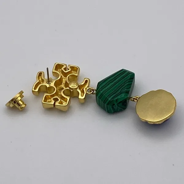 Tory Burch Roxanne double drop earrings with green malachite and resin. New - Image 6