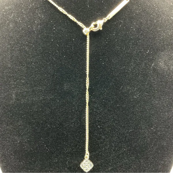 NWT Kendra Scott Gold Tone Flower Pendant Necklace with Opalescent Stone - Image 3