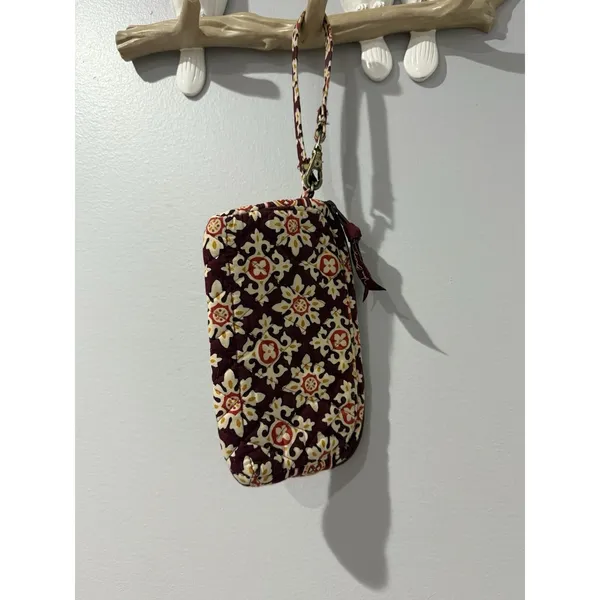 Vera Bradley Retired Medallion Shoulder Tote Burgundy Lunch Bag‎ Wristlet - Image 13