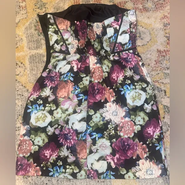 Kimichi Floral Sleeveless Dress by urban outfitters - Image 4