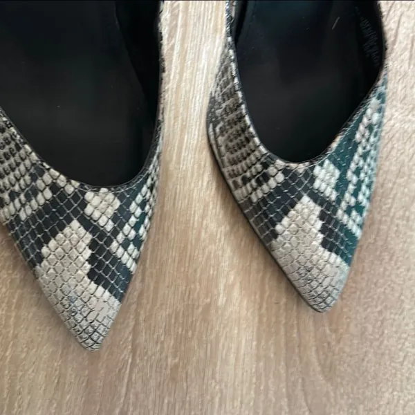 Marc Fisher Black and White Heels with Sleek Design - Image 8