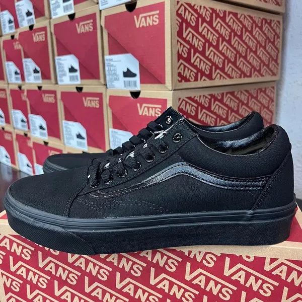 Vans Women's Black Trainers - Image 3