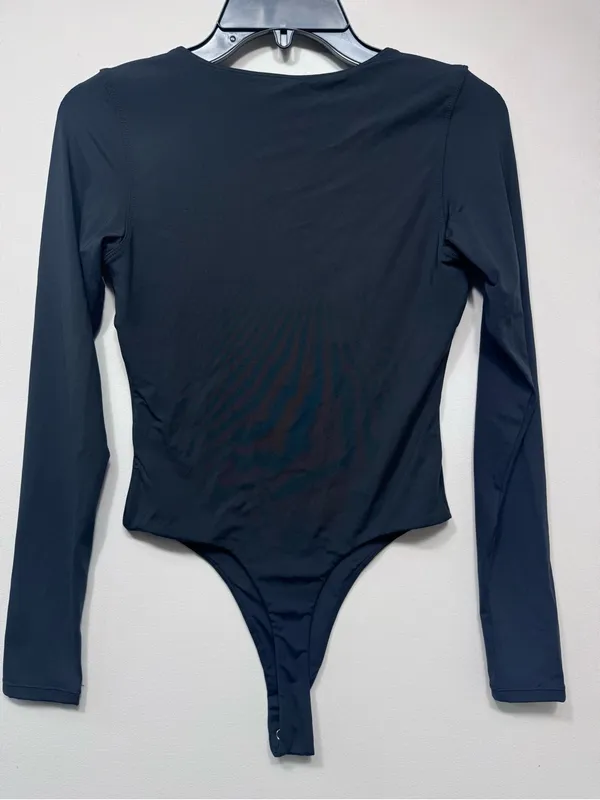 QINSEN Women's Long Sleeve Bodysuit V Neck Body Suits Seamed Cup size medium nwt - Image 5