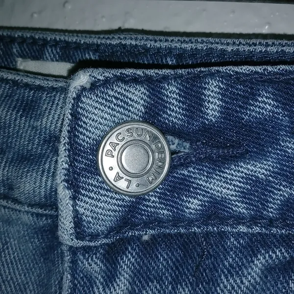 PacSun High Rise 24 Square Pocket Raw Hem Jeans Shorts - Image 2