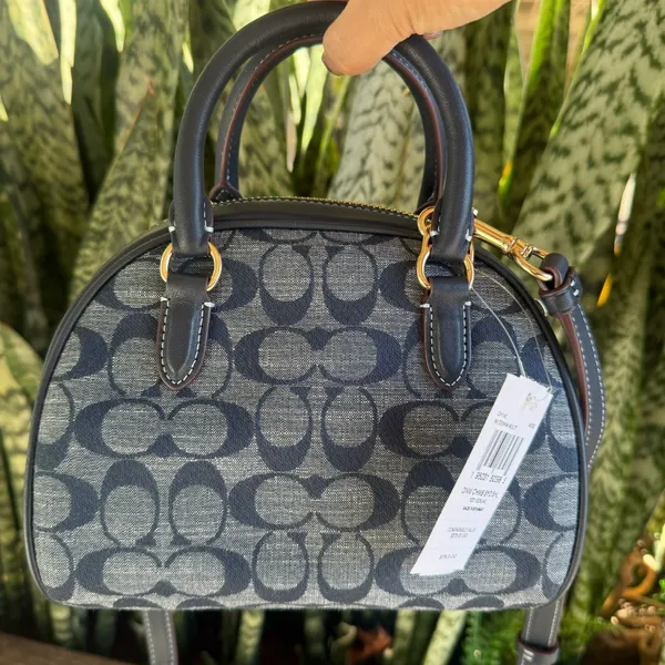 coach Sydney Satchel In Signature Chambray ch140 - Image 2